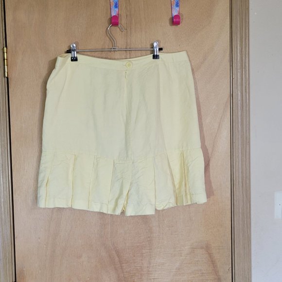 Ann Taylor Loft Skirt Size 14 Yellow Pleated Hem - Picture 5 of 6